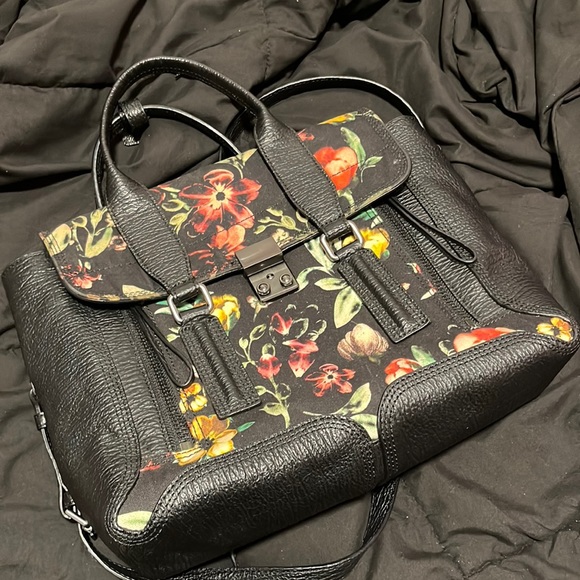 3.1 Philip Lim Medium Floral Pashli - Picture 1 of 8